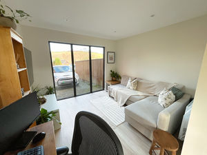 Photo 17- click for photo gallery